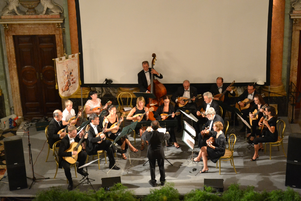 orchestra-a-plettro-flora