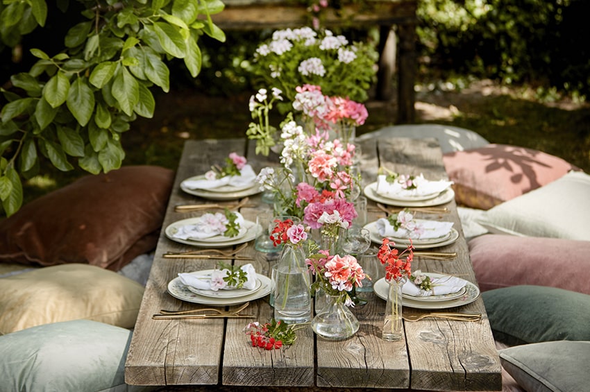 arte floreale gerani mise en place tavola 00 Foto copyright Pelargonium for Europe cover min