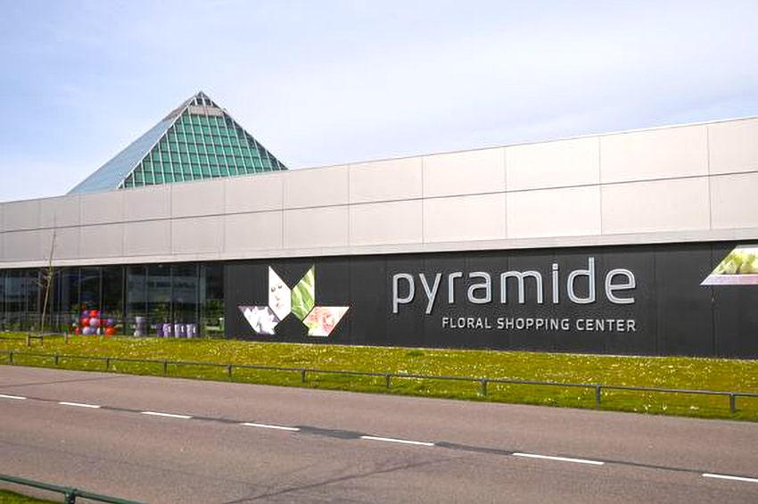fn FloraHolland Naaldwijk Groothandelscentrum Pyramide min