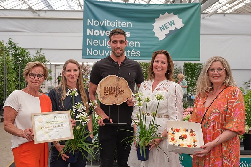 Un Agapanto bianco incoronato miglior novità per il giardino a “PLANTARIUM | GROEN-Direkt”