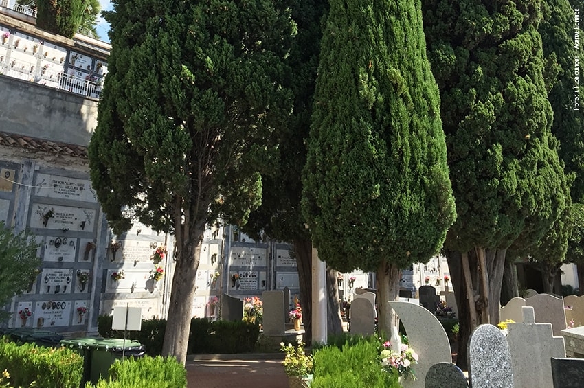 Campania: chiusura dei cimiteri  per il ponte di Ognissanti. I florovivaisti dicono no