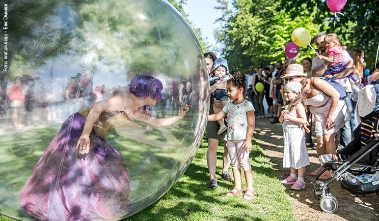 Ponte del Primo Maggio a Bruxelles per il Festival dell’Iris