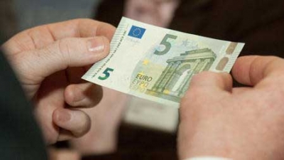 L'Eurosistema introduce la nuova serie di banconote denominata "Europa"