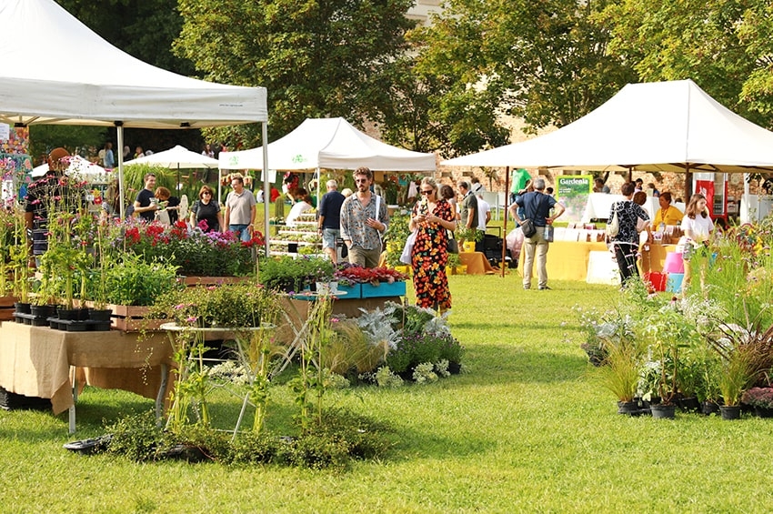 PAVIA - Horti Aperti, Festival del verde in città: presentata la terza edizione