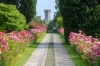 Maggio, la primavera esplode e il Parco Giardino Sigurt&agrave; si veste a festa